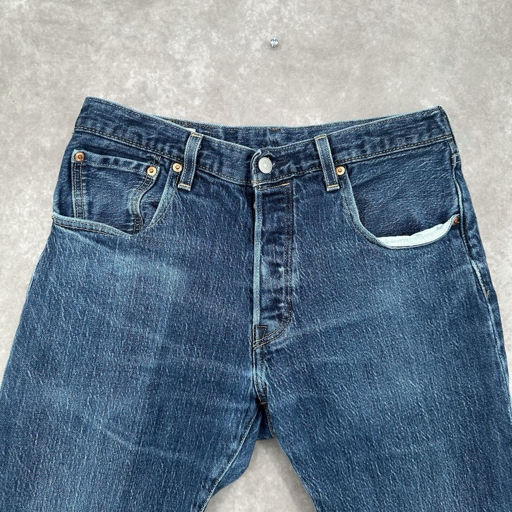 Levi's 501 '93 Men's Jeans W31 L32 Button Fly Straight Leg Medium Wash Denim - Picture 2 of 12